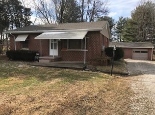 911 Klein Rd, Boonville, IN 47601