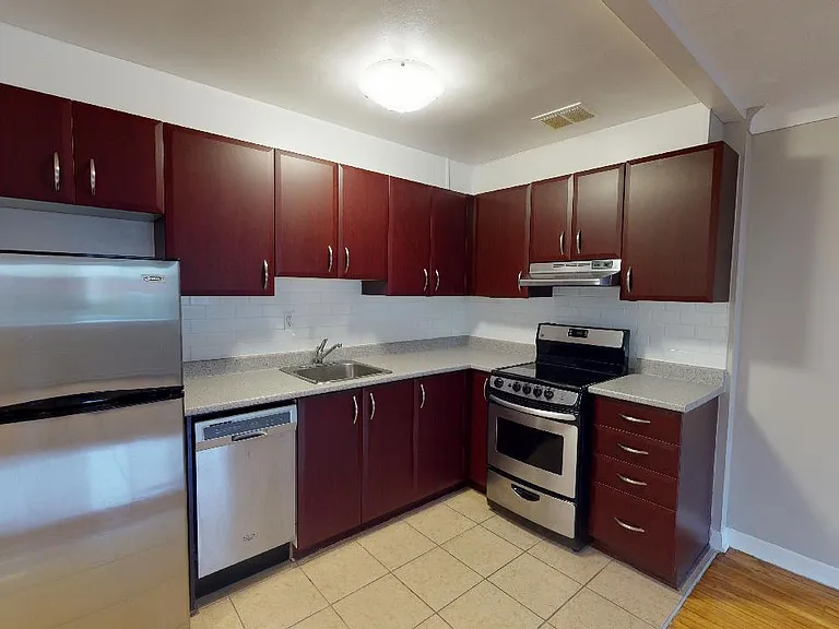 1196 Shillington Ave — Photo 21