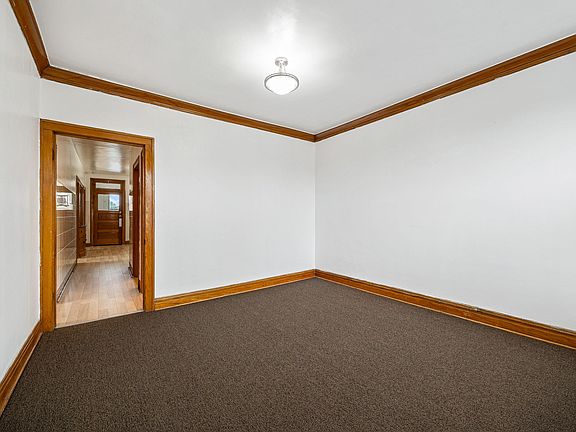 2nd image of 4749 S Keeler Ave #2