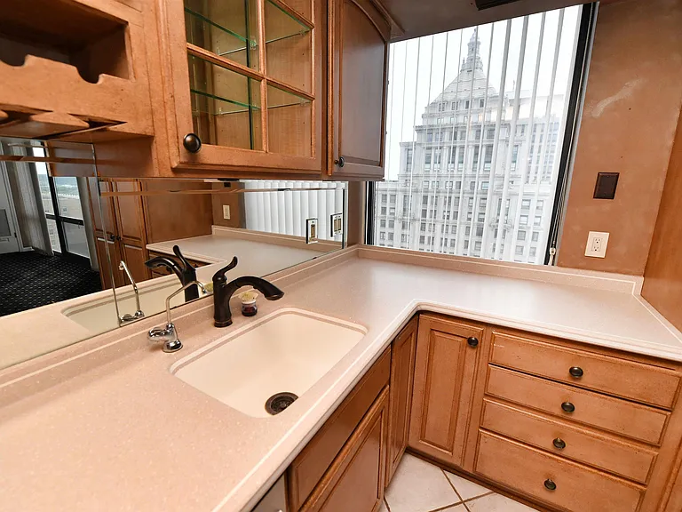 123 SW Jefferson Ave #E16NE — Photo 11