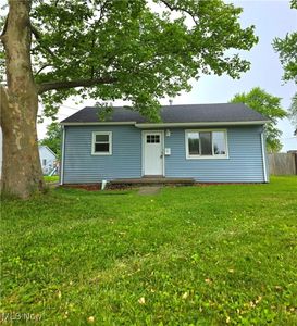 310 Pasadena Ave, Elyria, OH, 44035