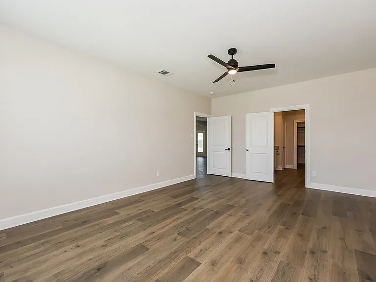 309 Magnolia Blvd — Photo 9