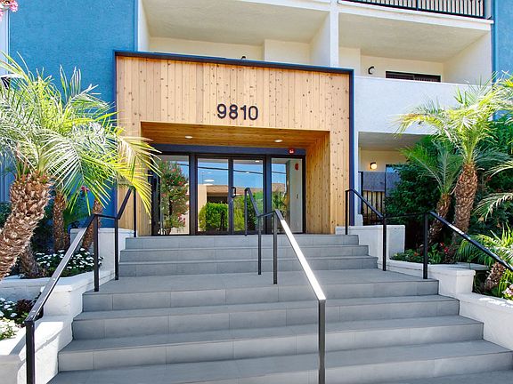 4th image of 9810 Zelzah Ave #344