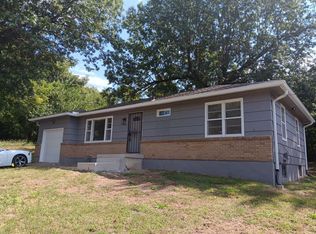 3715 Delavan Ave, Kansas City, KS 66104