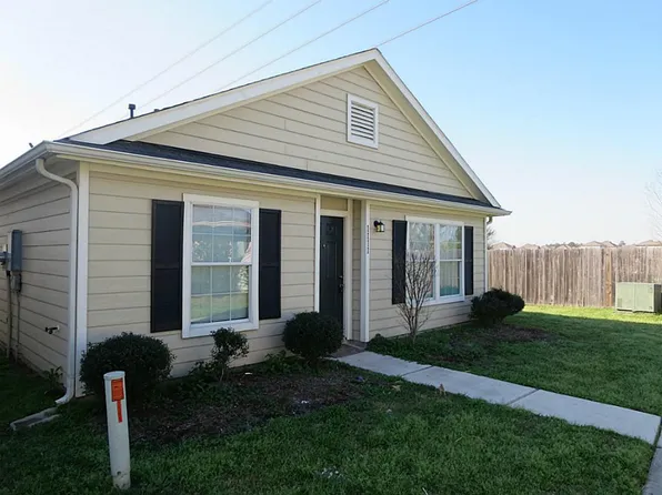 1111 Verde Trails Dr, Houston, TX 77073