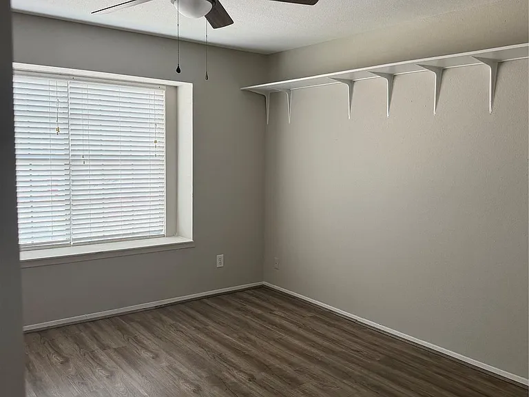 4444 Victory Dr #1208 — Photo 14