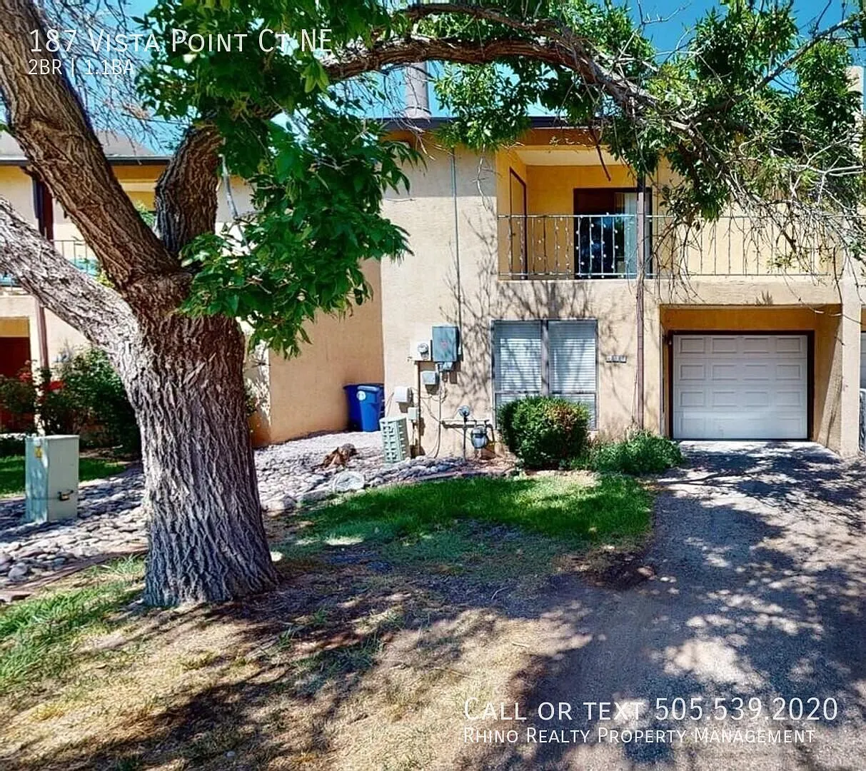 Lovely 2 Bedroom 1.5 Bathroom Located In ABQ Foothills! — Photo 1