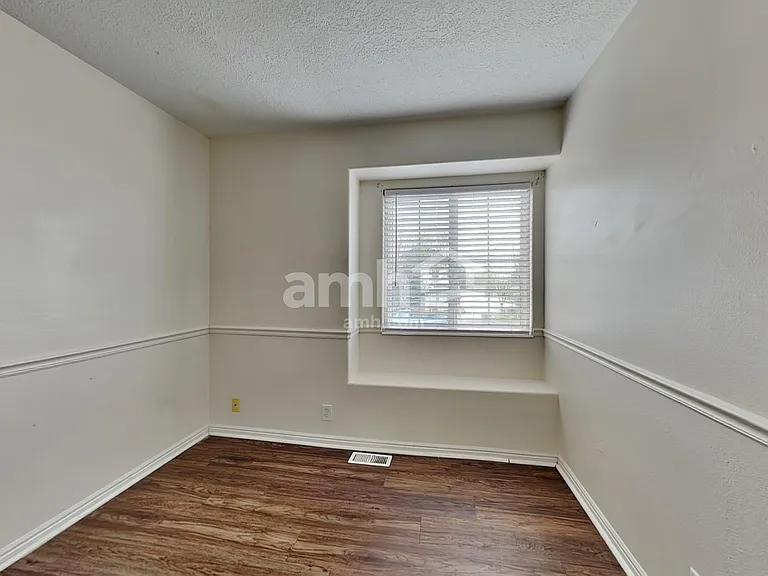 1484 N 400 W — Photo 20