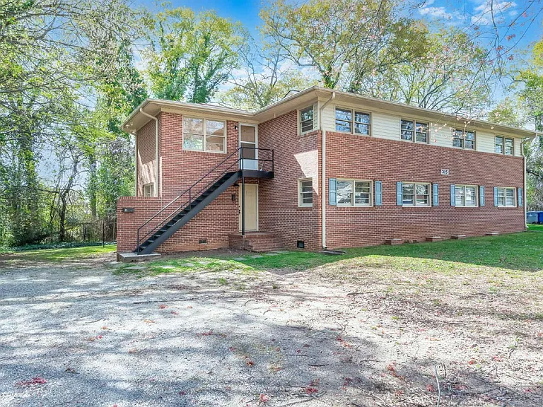 705 Ravenel St #C — Photo 21