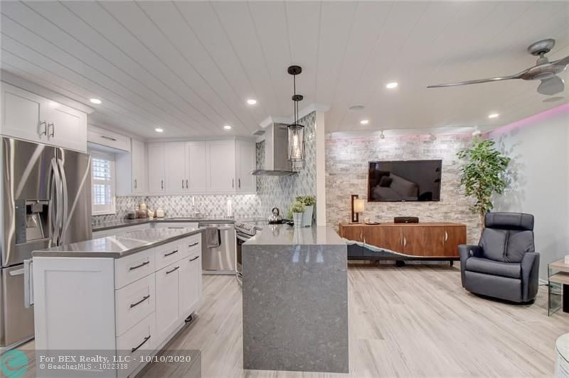 Home For Sale In Century Village