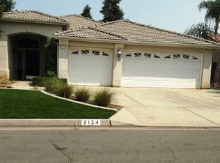 2124 E Vermont Ave, Fresno, CA 93720