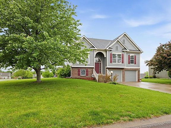 2nd image of 502 Alexandria Ct