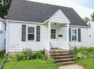 2737 Hermina St, Madison, WI 53704