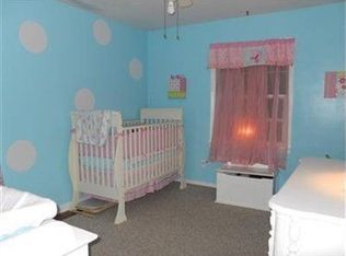 1069 Winston Rd, South Euclid, OH 44121