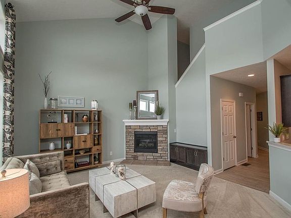 5th image of 608 Aubrielle Ave #3