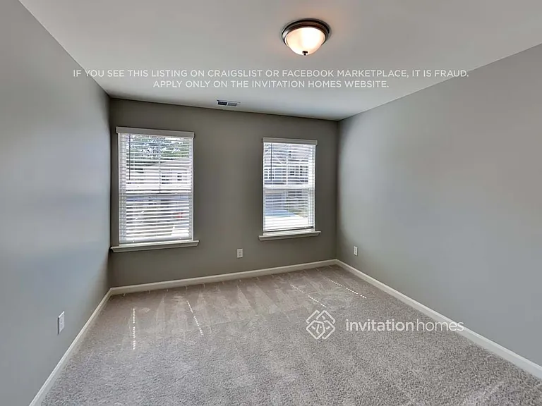 198 Webster Cir — Photo 14