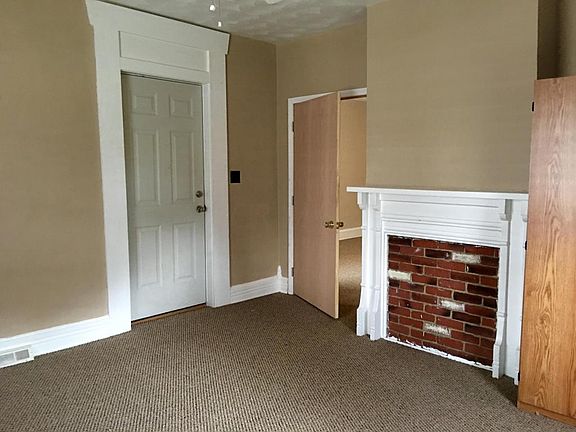 5th image of 935 Garfield Ave