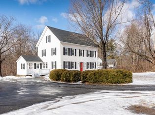 83 Elm St, Lunenburg, MA 01462