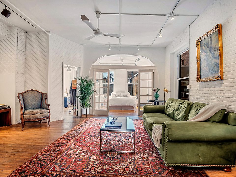 1st image of 30 W 13th St APT 4D