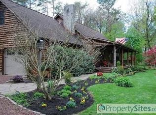 2824 County Line Rd, Riegelsville, PA 18077