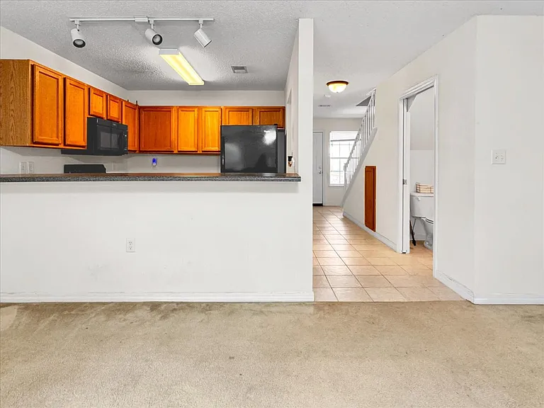 994 Scenic Oak Ln — Photo 8