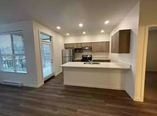 1833 Salton Rd #101, Abbotsford, BC V2S 0J9