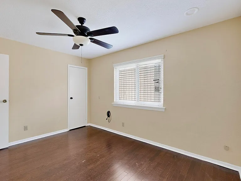 936 Sugarberry Dr — Photo 21