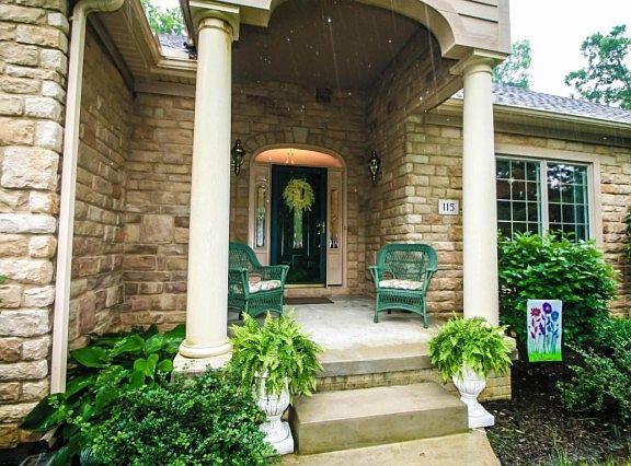 2nd image of 115 Taylor Way Dr