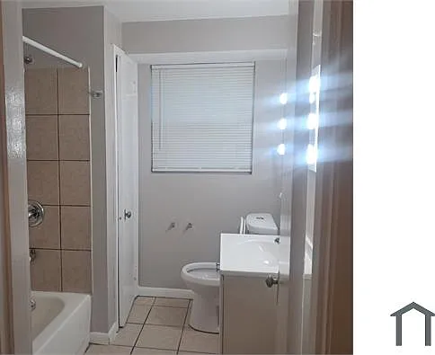 5647 Hamilton Ave #4 — Photo 3