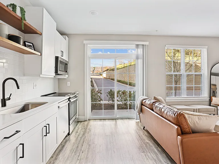 Broadstone Upper Westside — Photo 39