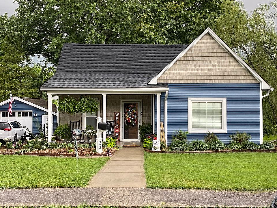 1st image of 323 College St