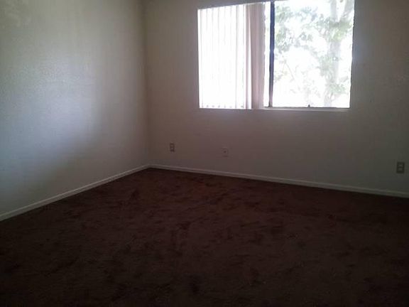 5th image of 17797 San Bernardino Ave