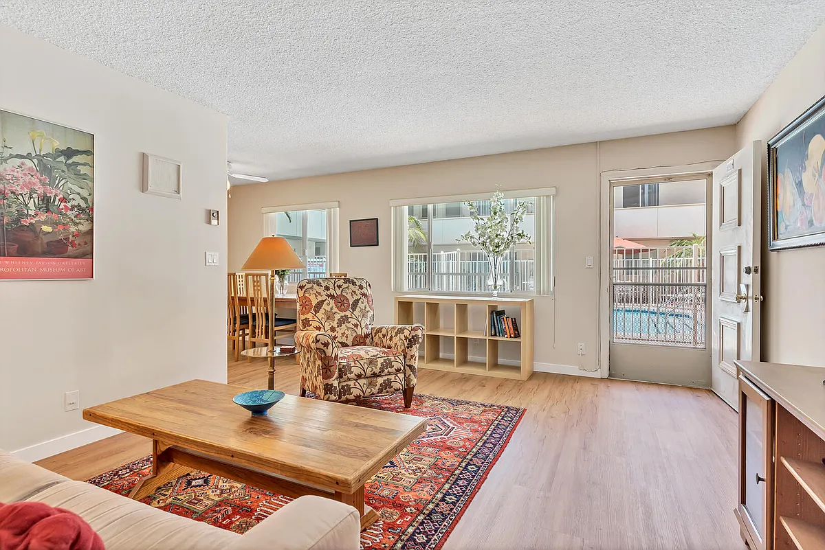 Building Photo - 5015 Cape May Ave #107
