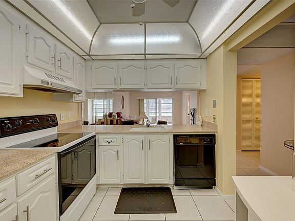 3rd image of 1212 Bahama Bend #B1