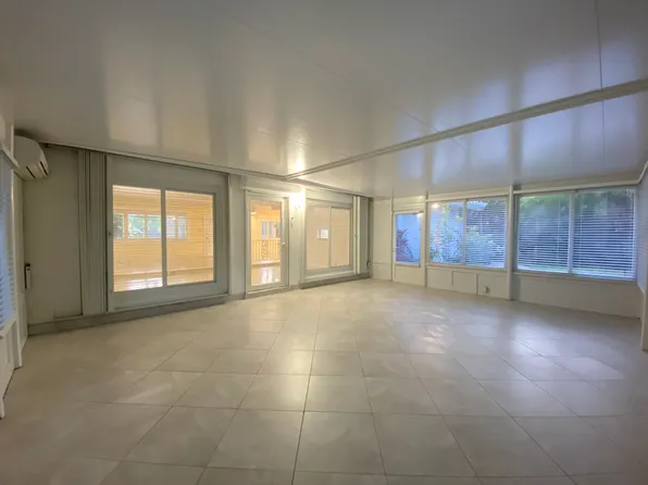 1049 Van Buren St, Hollywood, FL 33019