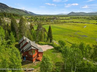 575 N Fall Creek Rd, Wilson, WY 83014