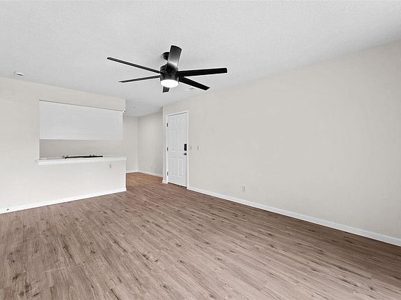 5th image of 1614 Summergate Pkwy #N