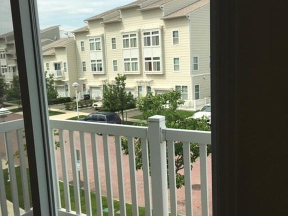 4th image of 6417 Ocean Ave N