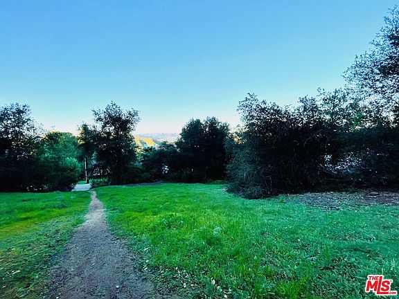 5th image of 23670 Summit Drive