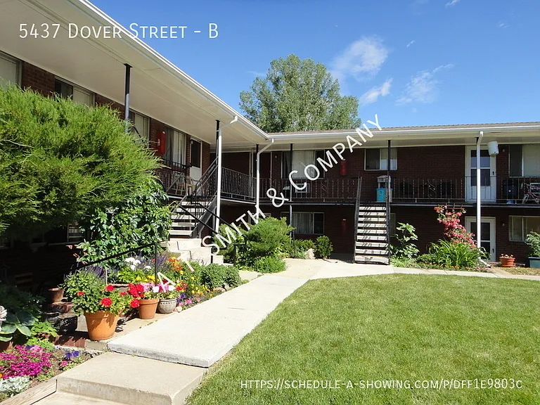 5437 Dover St #B — Photo 1