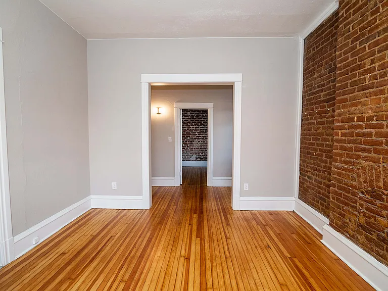 Ogden Park Townhomes — Photo 24