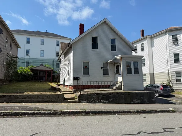 64 Suffolk St, Worcester, MA 01604