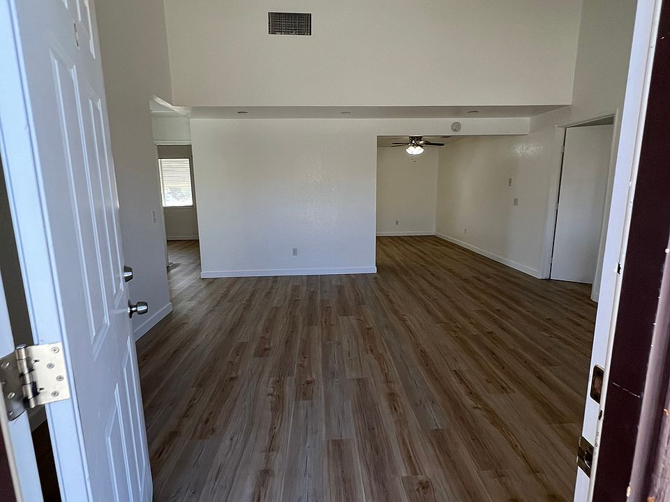 Entrance (showing living room and vaulted ceilings)