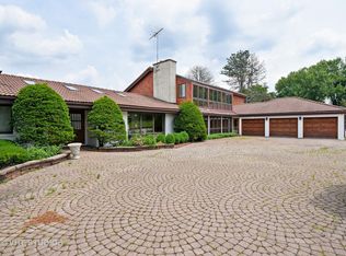 53 Hawthorne Ln, Barrington, IL 60010