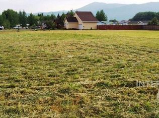 10 Larae St, New Meadows, ID 83654