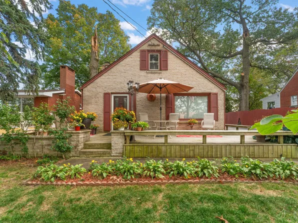 3324 Ridge Rd, Highland, IN 46322