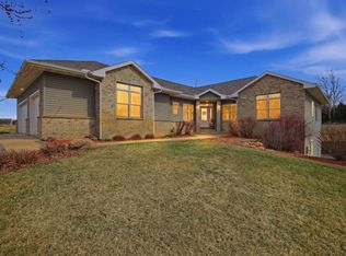 1618 27th St NW, Austin, MN 55912