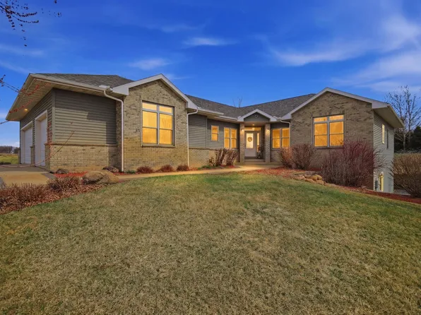 1618 27th St NW, Austin, MN 55912