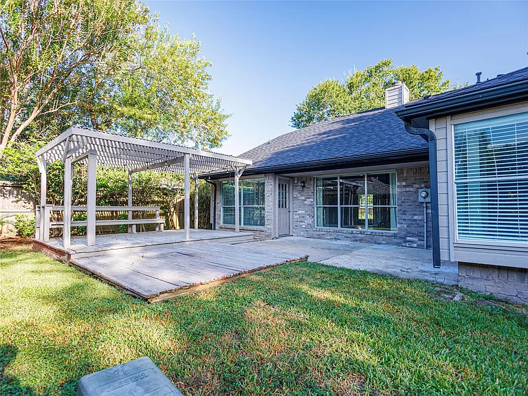 16307 Mulberry Run Ct — Photo 29
