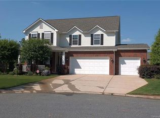 9003 Fine Robe Dr, Indian Trail, NC 28079